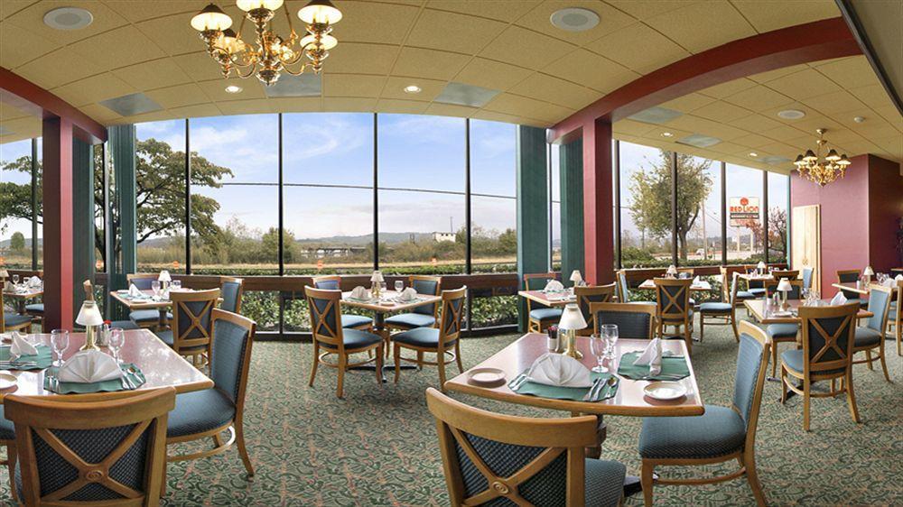 Red Lion Hotel Coos Bay Exteriér fotografie