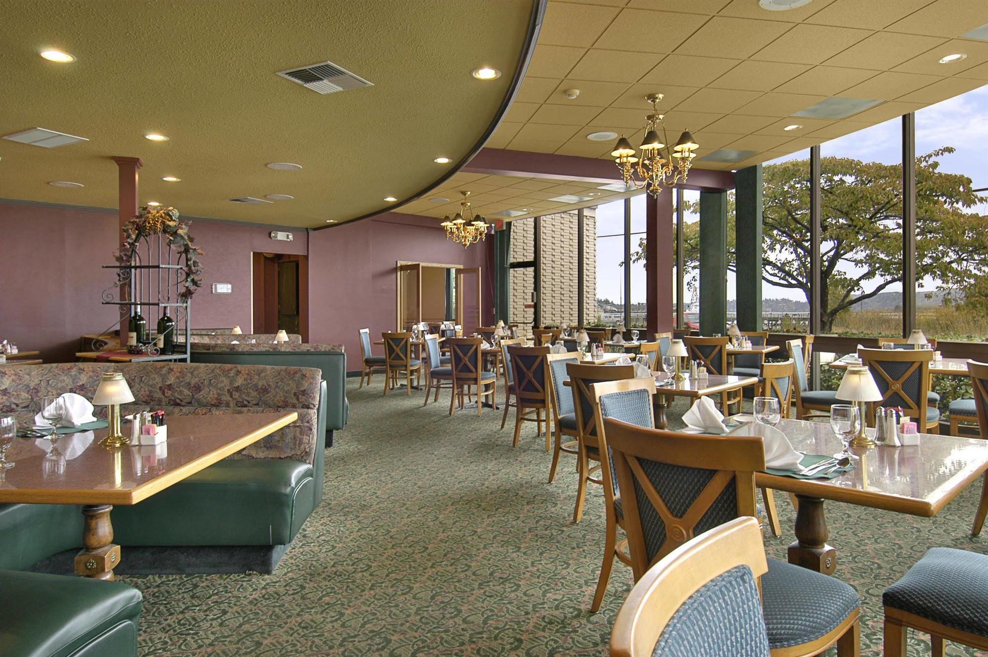 Red Lion Hotel Coos Bay Exteriér fotografie